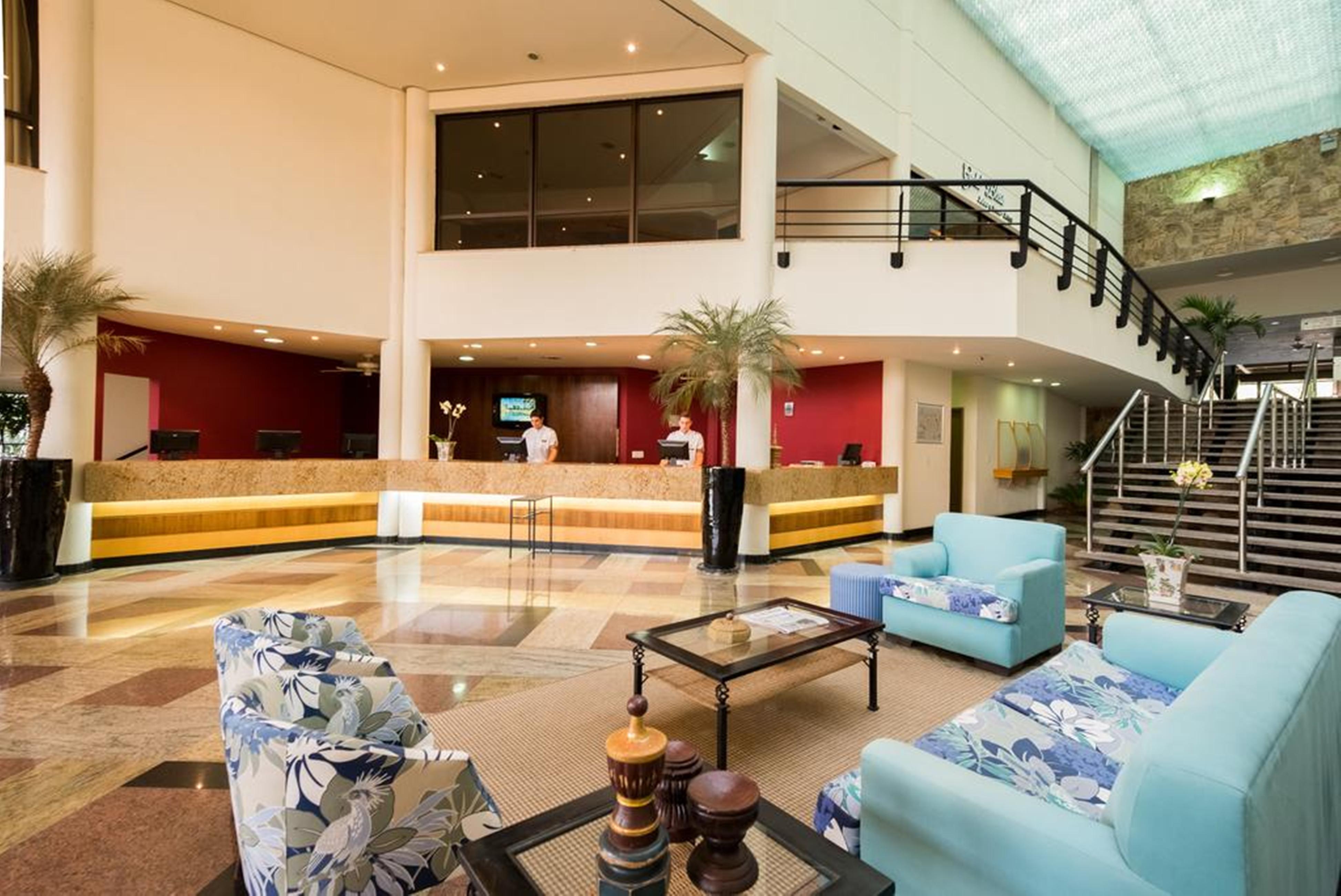 Blue Tree Thermas De Lins Resort Екстер'єр фото Lobby