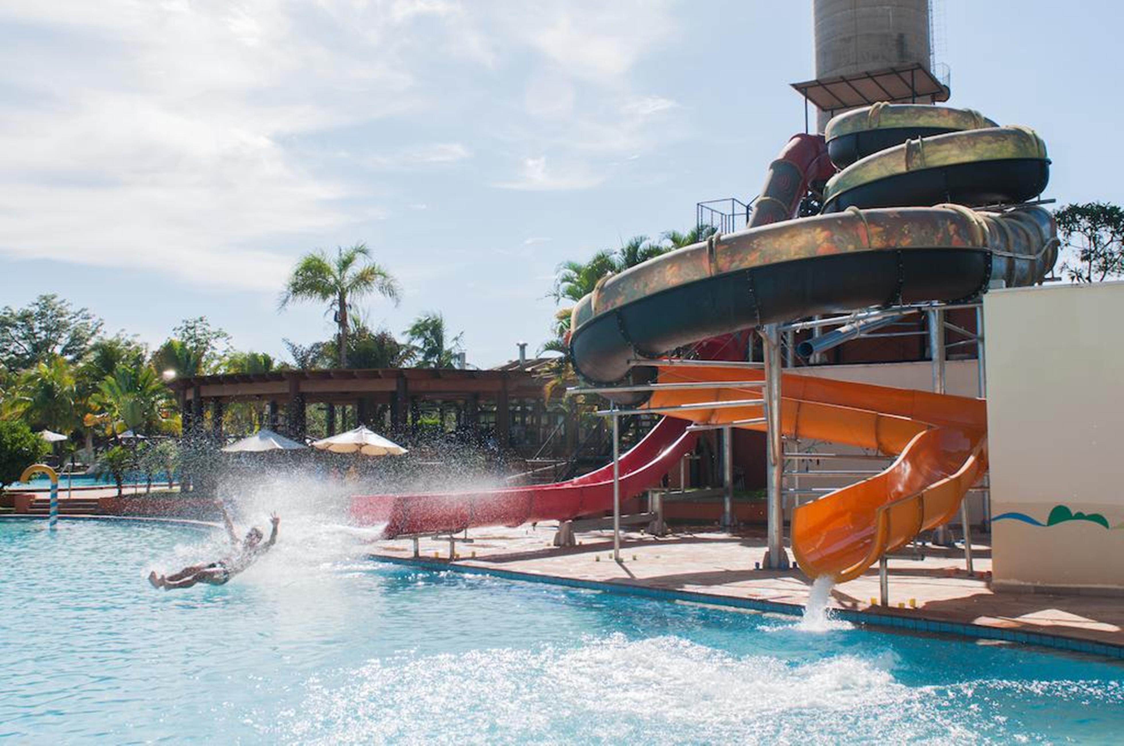 Blue Tree Thermas De Lins Resort Екстер'єр фото Splash Jungle Water Park