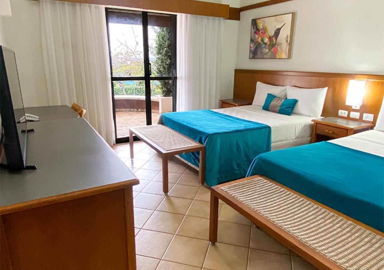 Blue Tree Thermas De Lins Resort Екстер'єр фото