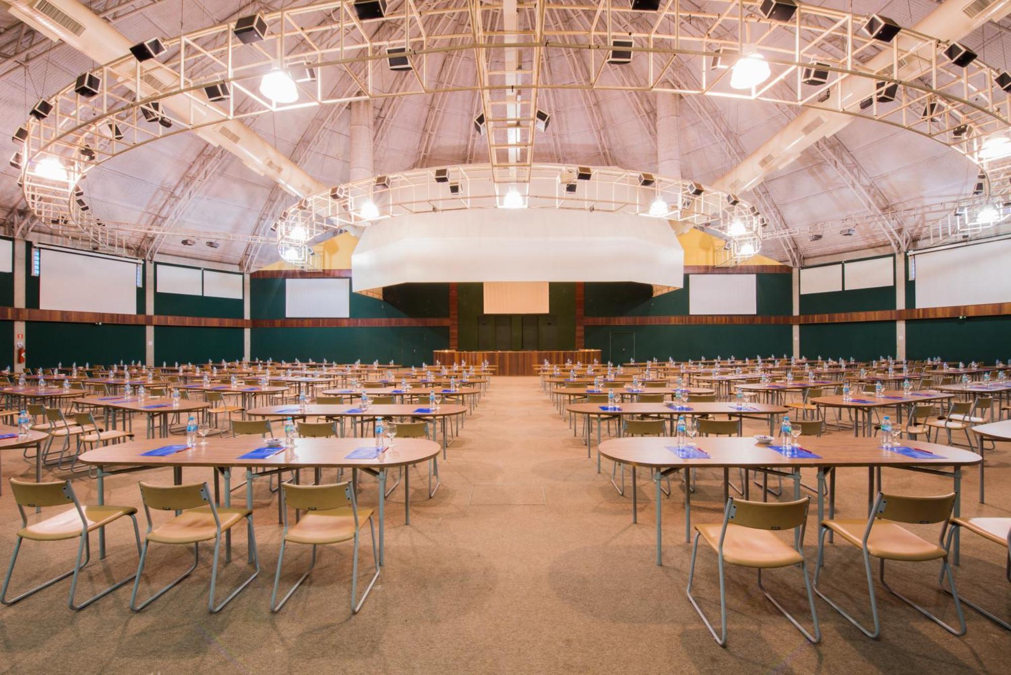 Blue Tree Thermas De Lins Resort Екстер'єр фото The main conference hall